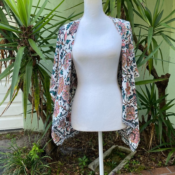 Zara Floral Kimono - Picture 6 of 6